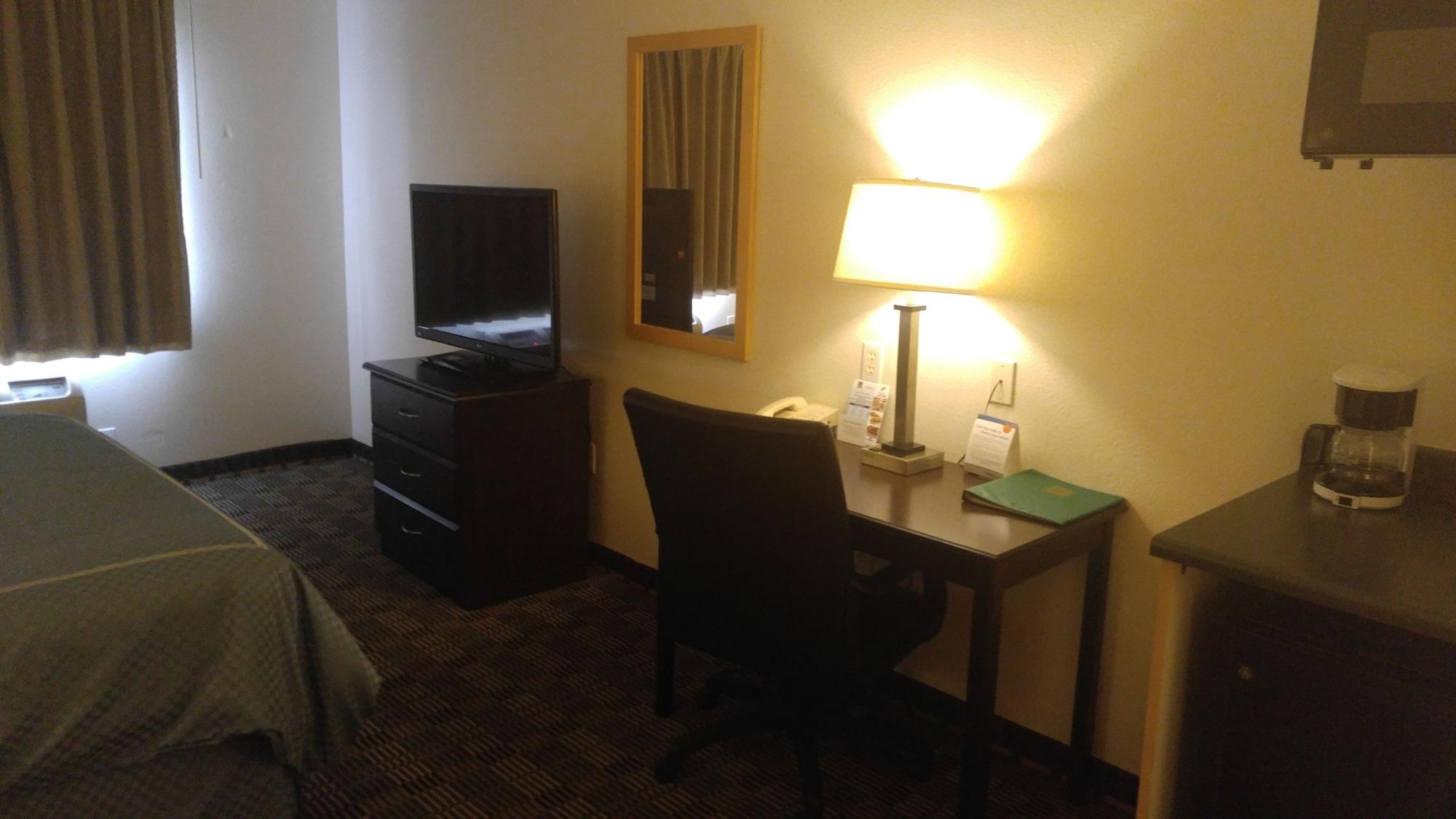 Quality Inn & Suites Lakewood - Denver Southwest Esterno foto