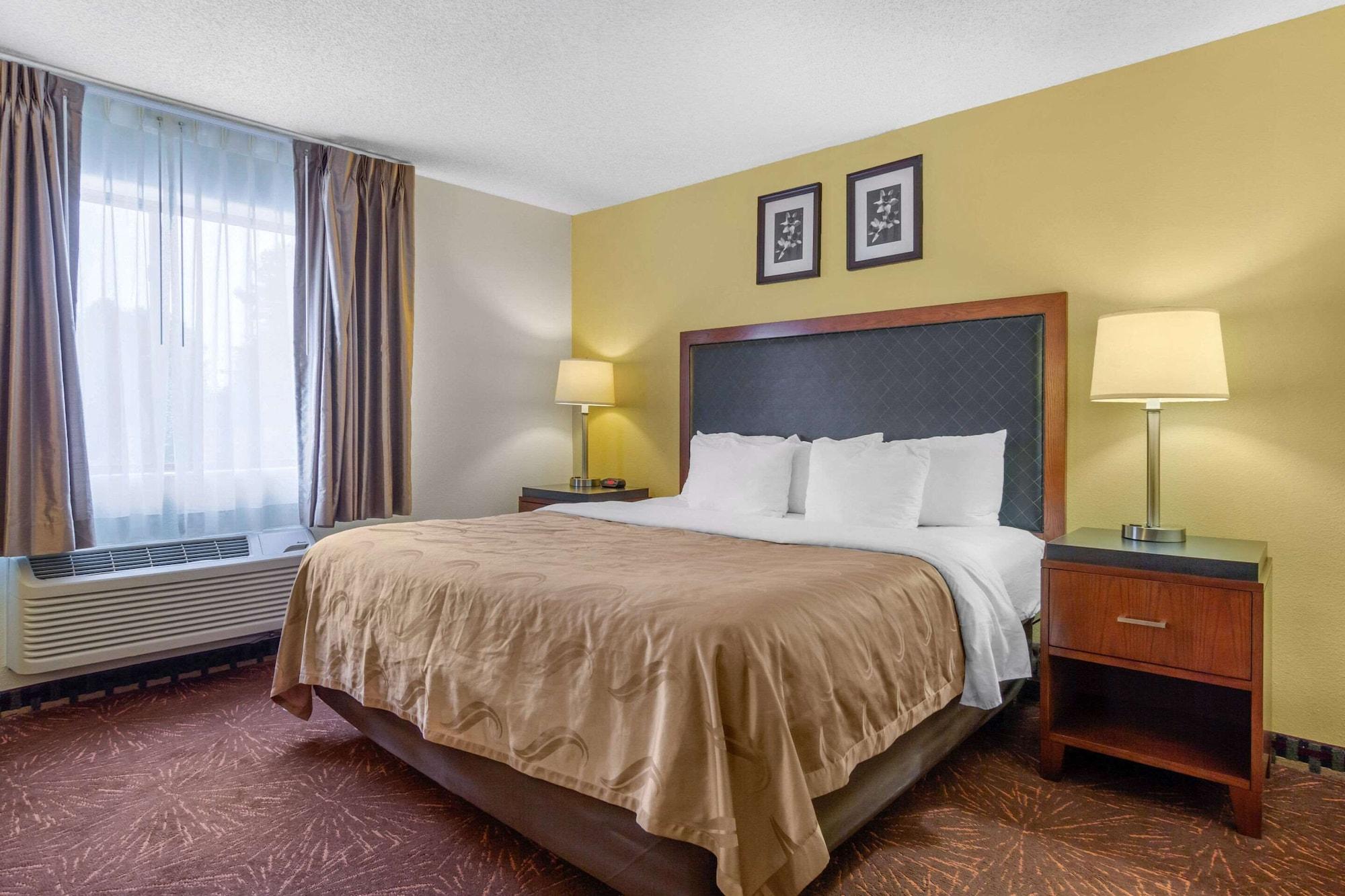 Quality Inn & Suites Lakewood - Denver Southwest Esterno foto