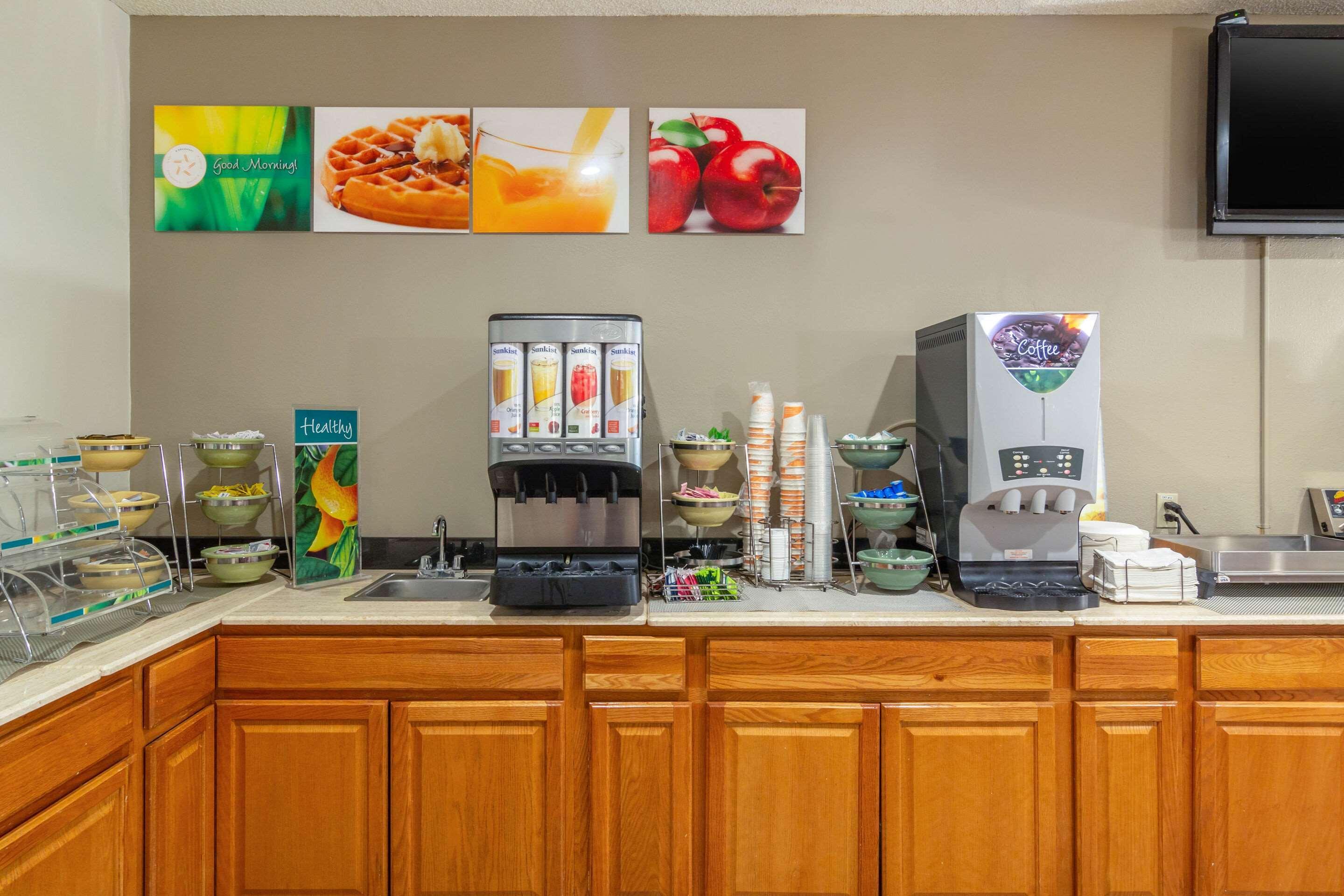 Quality Inn & Suites Lakewood - Denver Southwest Esterno foto