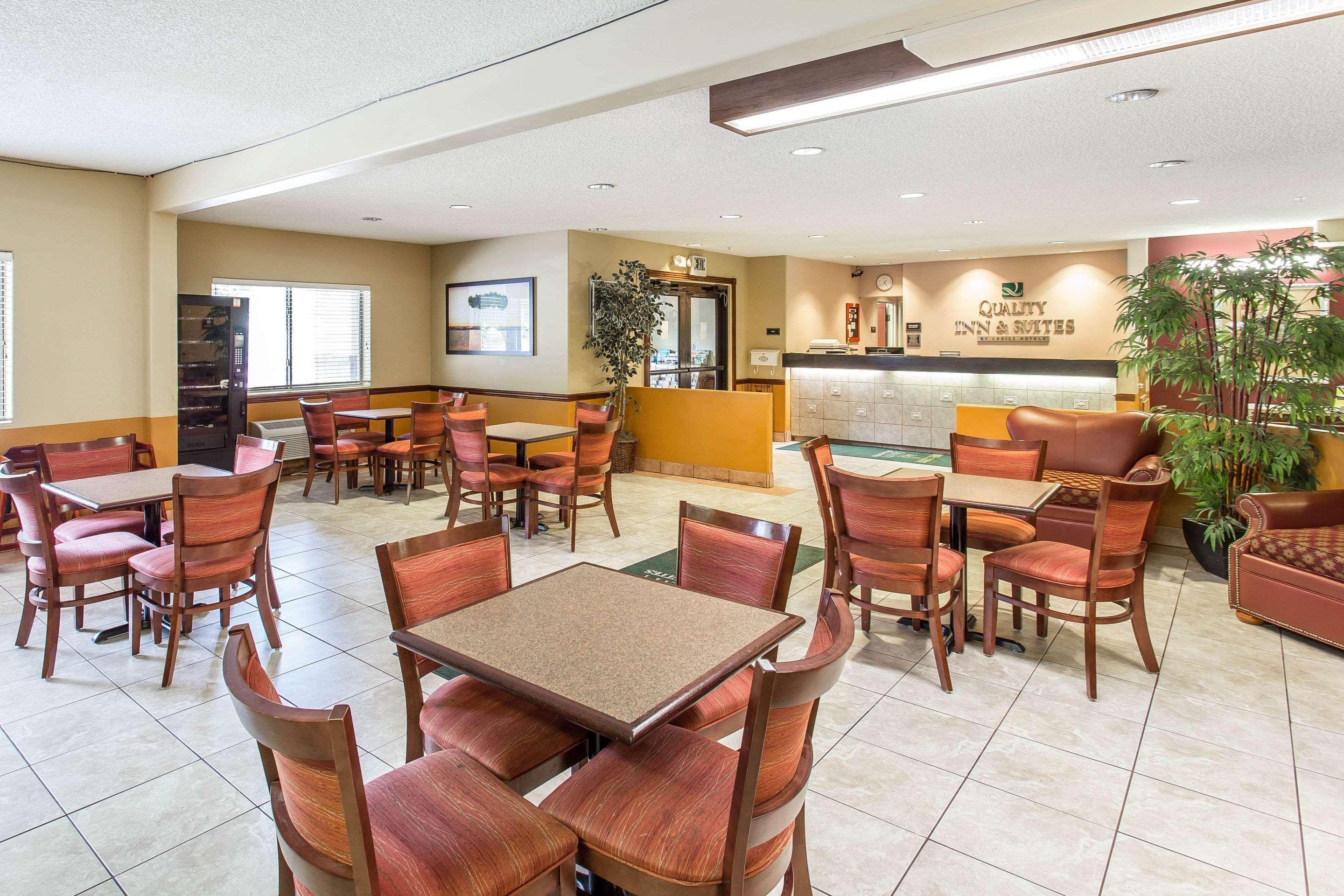 Quality Inn & Suites Lakewood - Denver Southwest Esterno foto