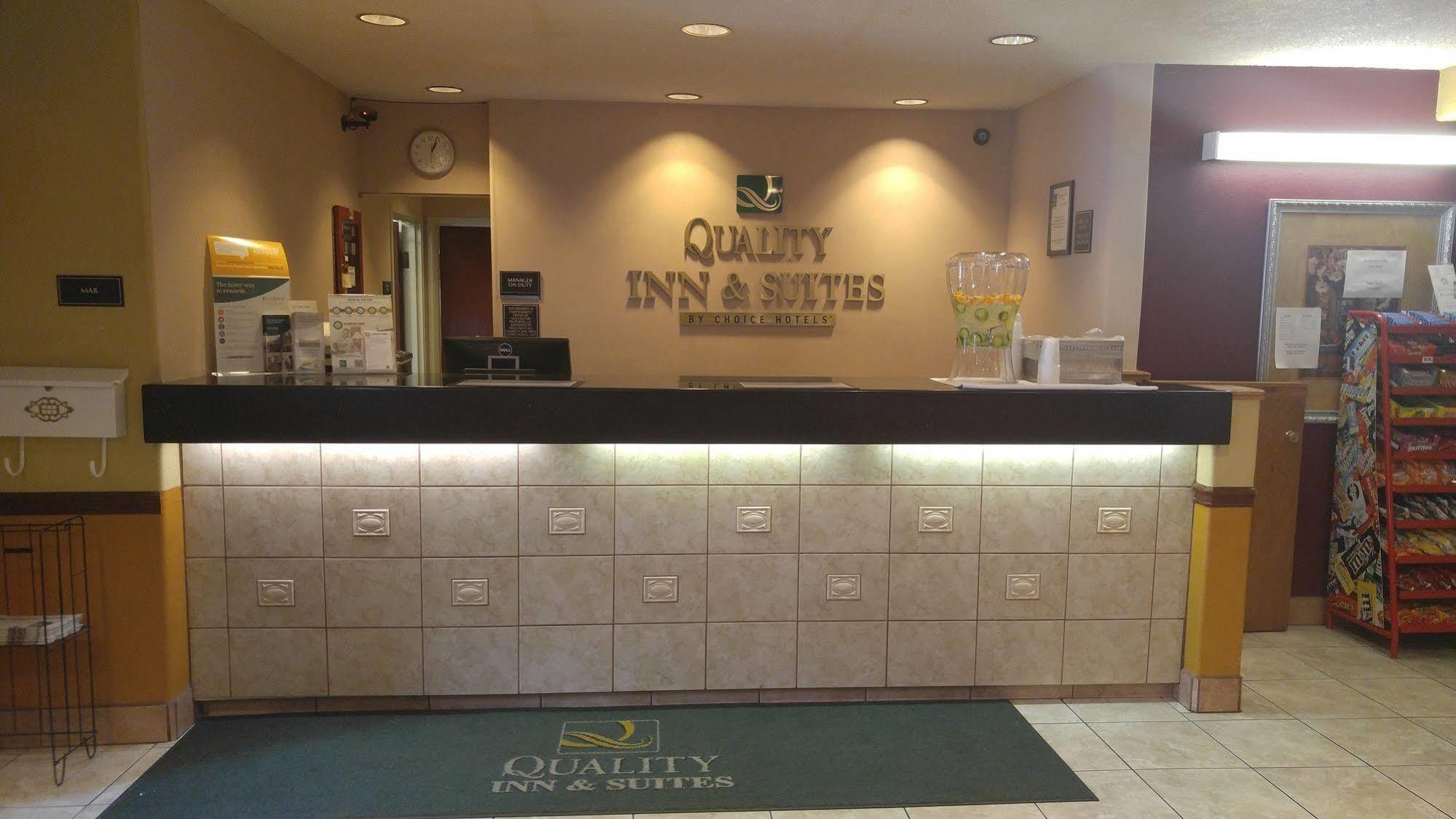 Quality Inn & Suites Lakewood - Denver Southwest Esterno foto