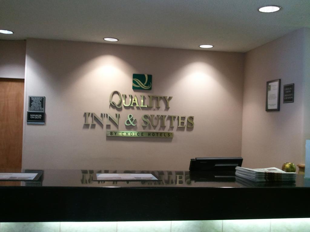Quality Inn & Suites Lakewood - Denver Southwest Esterno foto